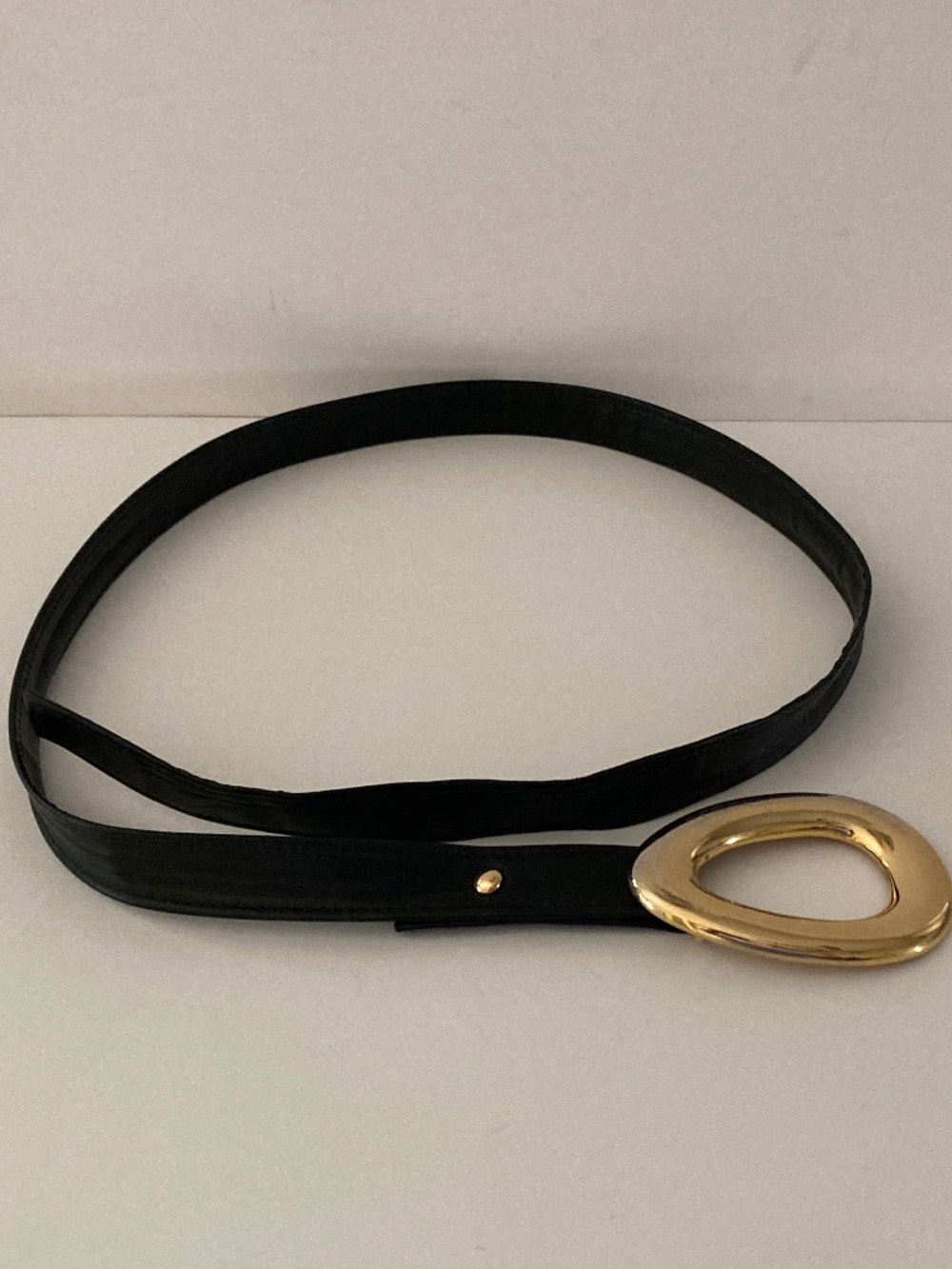 Alexis Kirk Vintage 1980s Black Leather Tie Belt/Oval Closure/40 1/2" Strap/RARE